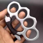 Metal four-finger martial arts fight finger buckle fist ring thickened hand buckle fist buckle glass fiber alloy finger tiger iron four-finger hand support
