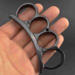 The new knuckle copper ring four-finger ring hand brace small cute shoulder pole finger tiger fist buckle ring iron four-finger hand buckle - immagine 4