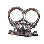 Cartoon white bone essence anti-wolf two-finger ring all-metal life-saving tool self-defense key pendant survival hand buckle two-fingered tiger - immagine 5