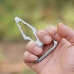 Self Defense Multitool Keychains Box Bottle Opener Flat Head Screwdriver Bit Driver EDC Hand Small Tools Survival Kit Key Ring - immagine 3