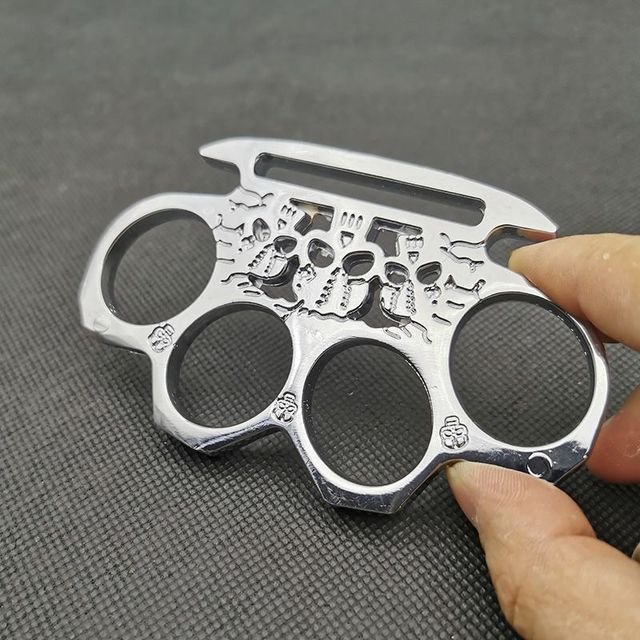 Brass-Brass-Self-defense-brass-finger-tiger-outdoor-defense-kit-carried-by-boys.jpg_640x640.jpg Brass Brass Self-defense brass-finger tiger outdoor defense kit carried by boys - Three Ghost Head Sil - immagine 1