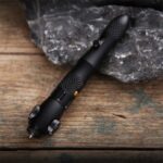 Multi-function Spinner Self Defense Tactical Pen Flashlight Emergency Glass Breaker Outdoor Survival EDC Tools Drop Ship - immagine 4