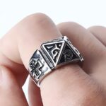 Punk Retro Self Defense Pyramid Ring Titanium Steel Personal Safety Outdoor Survival Men Women Protection Jewelry Fight EDC Tool - immagine 2