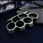 Self-defense wolf Brass knuckles finger jab vehicle mounted escape device ring ring thickened hand brace fist buckle - 3 - immagine 7